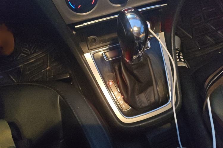 Used Volkswagen Lavida 2014 1.4 TSI DSG BlueMotion Technology Version