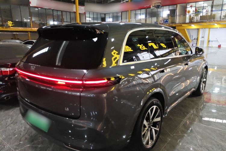 Used Li Auto L8 2023 Pro Model
