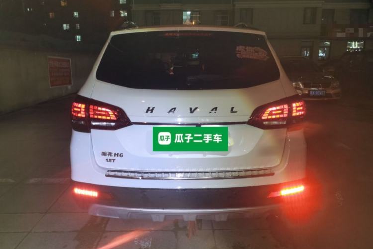 Used Haval H6 2015 Revised Version Sport Edition 1.5T Manual Transmission Two-Wheel Drive Elite Grade
