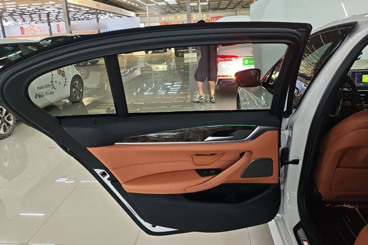 Used BMW 5 Series 2018 530Li Leading Model M Sport Package
