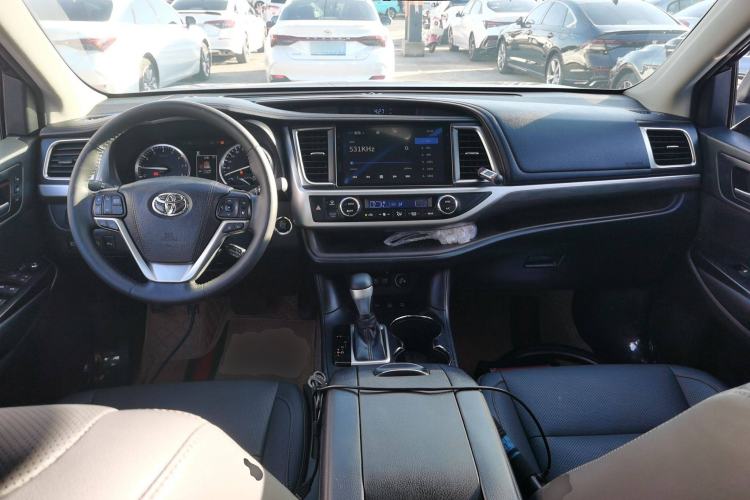 Used Toyota Highlander 2018 2.0T Four-Wheel Drive Ultimate Edition 7-Seater Emission Standard China V
