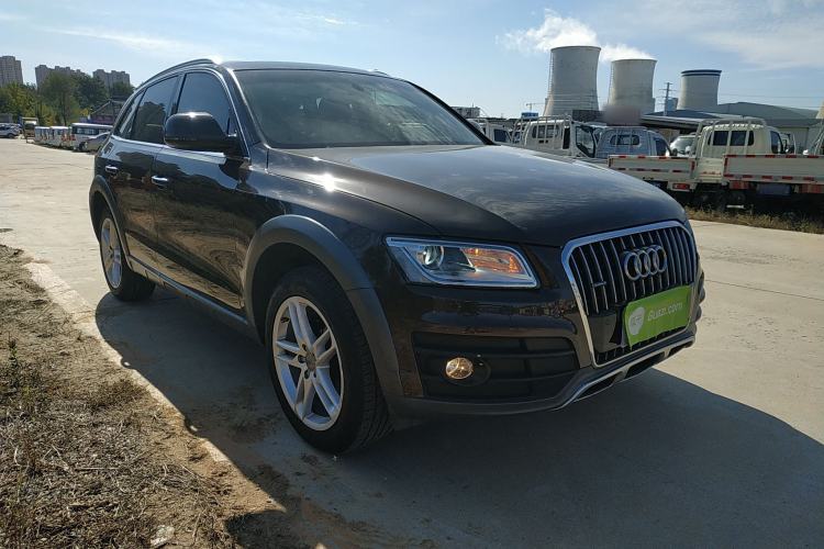 Used Audi Q5 2017 Plus 40 TFSI Technology Model
