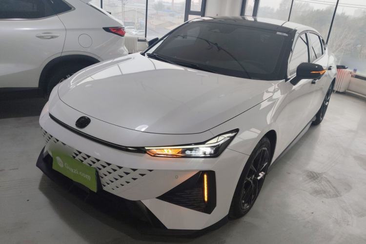 Used Changan UNI-V 2024 1.5T Prestige Edition
