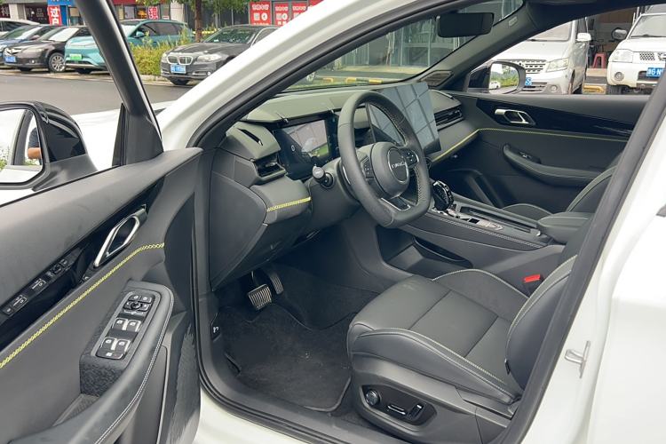 Used Lynk & Co 03 2025 2.0TD DCT Champion Edition Pro
