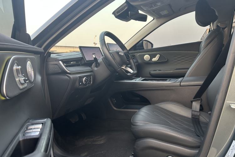 Used Chery Fengyun A8L 2025 1.5 TGDI 145 km Luxury Version