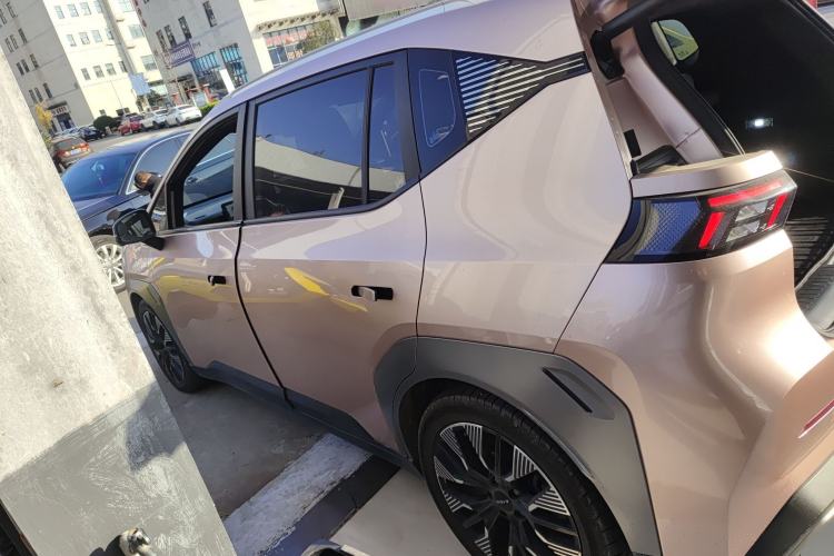 Used AION Y 2022 70 Tech Edition Lithium Iron Phosphate
