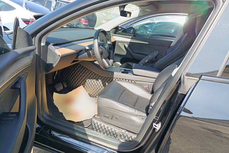 Used Tesla Model Y 2021 Standard Range Rear-Wheel Drive Version
