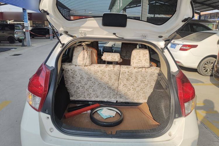 Used Toyota YARiS L 2015 1.5E Automatic Charm Edition
