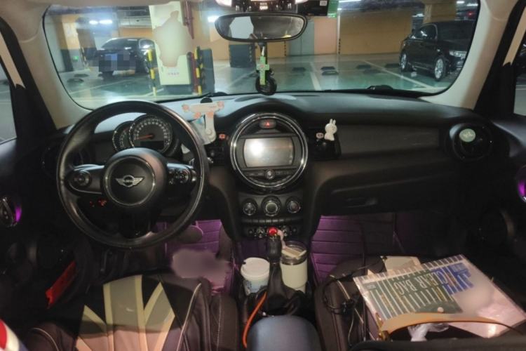 Used MINI MINI 2021 1.5T COOPER Classic Edition Five-Door Version
