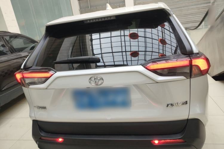 Used Toyota RAV4 2022 2.0L CVT Two-Wheel Drive Urban Edition
