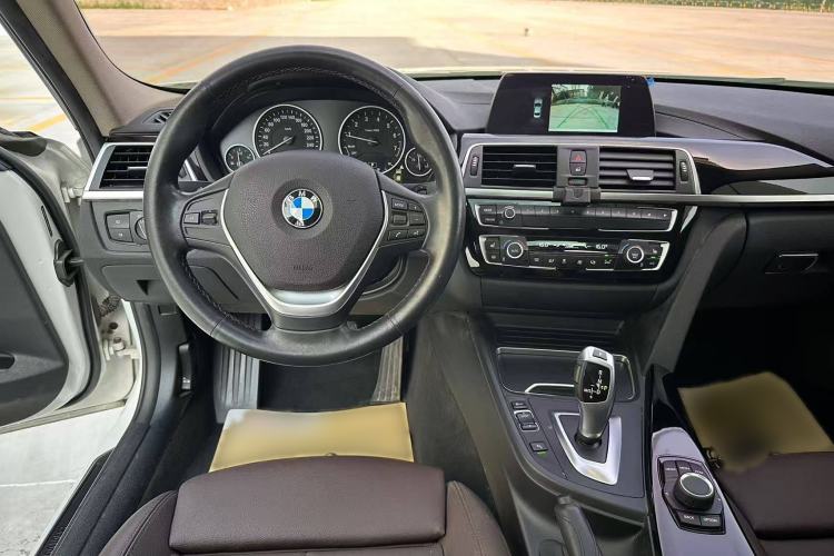 Used BMW 3 Series 2018 320Li Fashion Model
