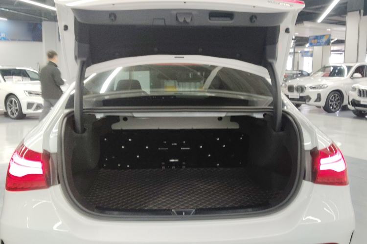 Used Mercedes-Benz A-Class 2024 Updated A 200 L Fashion Version
