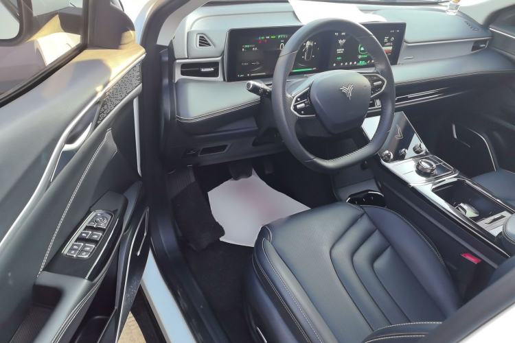 Used NETA U 2022 Zhi400 Pro Ternary Lithium
