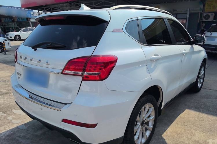Used Haval H2 2017 Red-Label 1.5T Automatic Two-Wheel Drive Luxury Model
