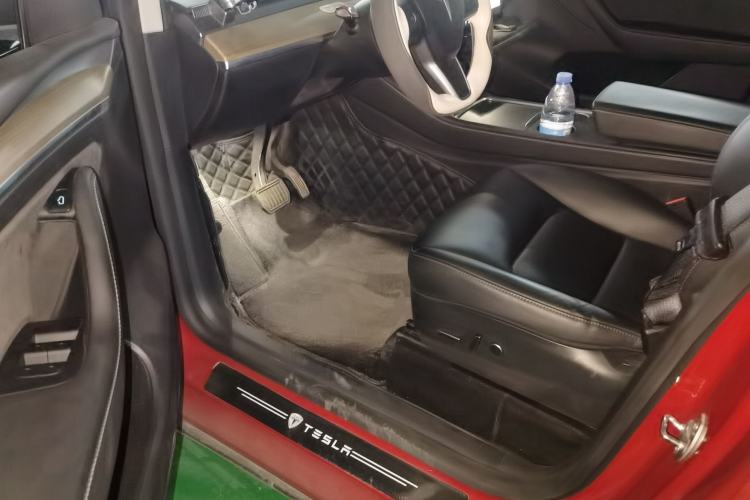 Used Tesla Model Y 2021 Long-Range All-Wheel-Drive Version 3D7