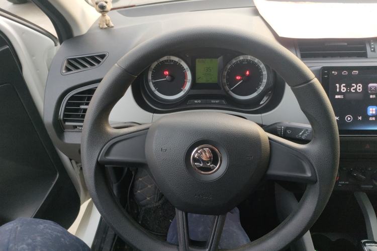 Used Skoda Fabia 2017 1.4L Automatic Car Enjoy Edition
