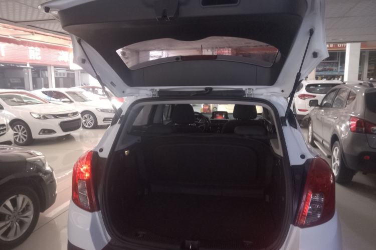 Used Buick Encore 2015 1.4T Automatic Two-Wheel Drive Urban Elite Version
