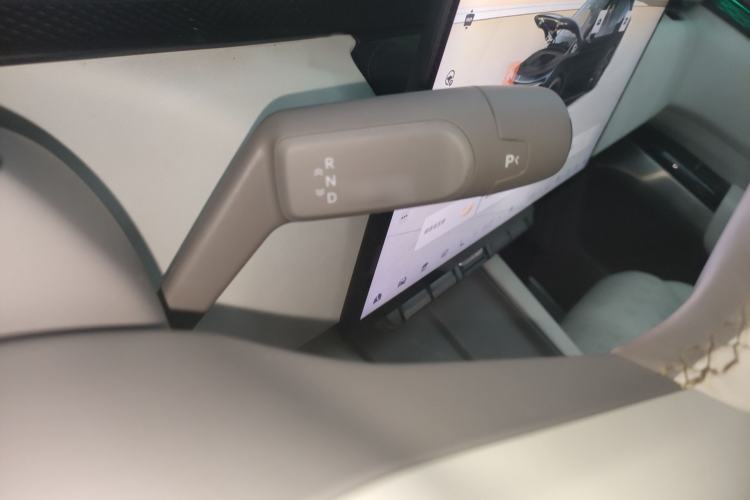 Used Zeekr 7X 2025 100 kWh Long-Range Rear-Wheel Drive with Intelligent Driving Features
