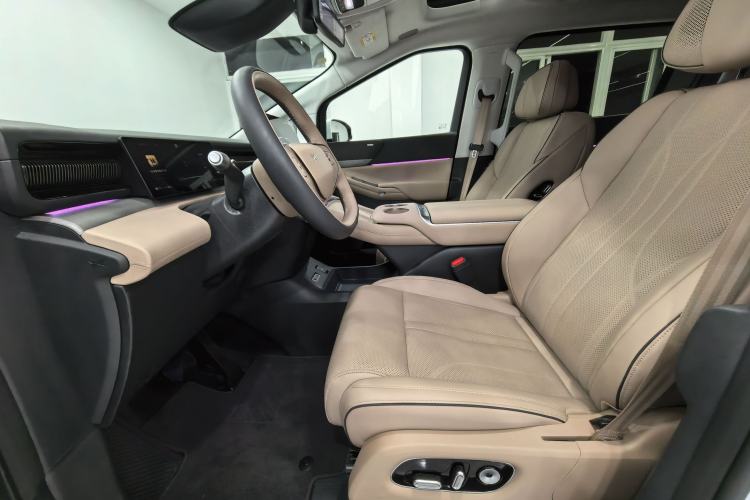 Used XPeng X9 2025 740 Ultra-Long Range Max