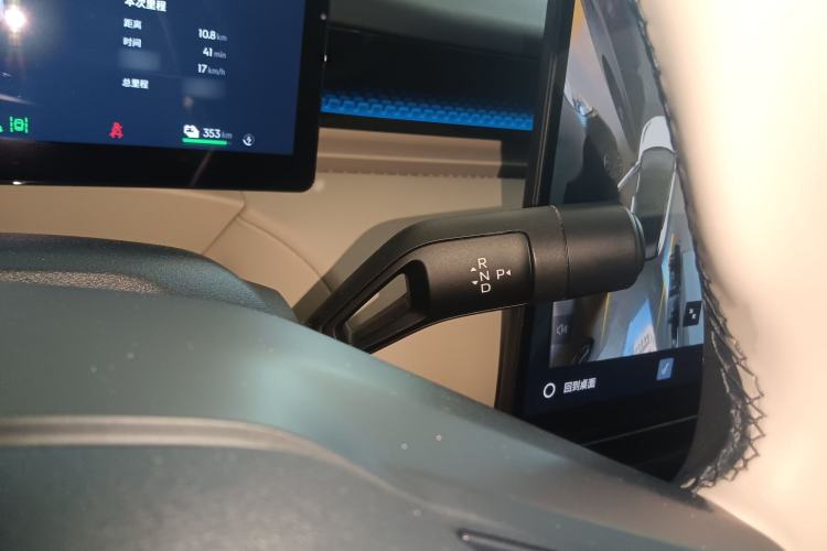 Used Lynk & Co Z20 2025 530 km Range Rear-Wheel Drive Pro
