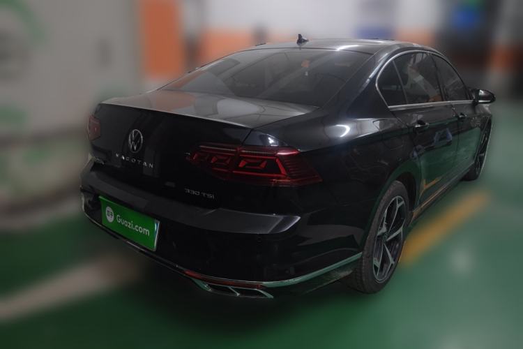 Used Volkswagen Magotan 2023 2 Million Units Limited Edition 330TSI DSG Leading Version
