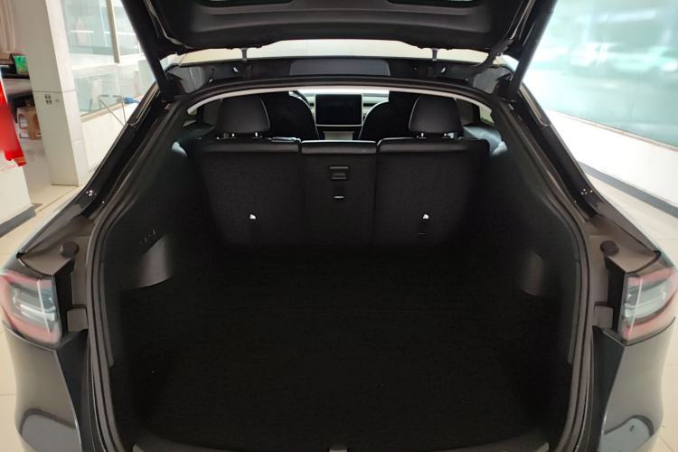 Used Tesla Model Y 2024 Rear-Wheel-Drive Version
