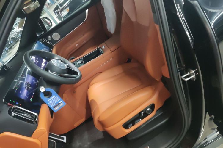 Used Hima AITO M9 2025 Extended-Range Ultra Version 52 kWh 6-Seater
