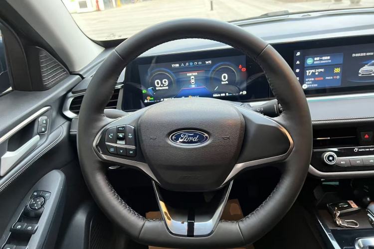 Used Ford Escort 2021 1.5L Automatic Diamond Edition
