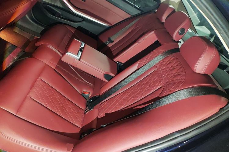 Used BMW i3 2022 eDrive 35 L