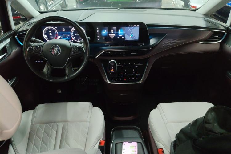 Used Buick GL8 2022 Avenir Aivia 7-Seater Deluxe Edition
