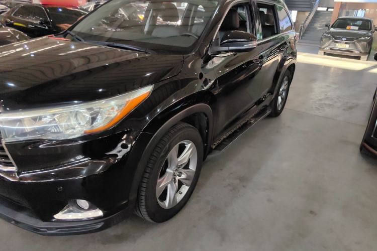Used Toyota Highlander 2017 2.0T Four-Wheel Drive Luxury Edition 7 Seats