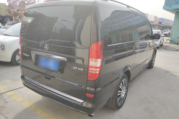 Used Mercedes-Benz Viano 2014 3.5L Premier Edition
