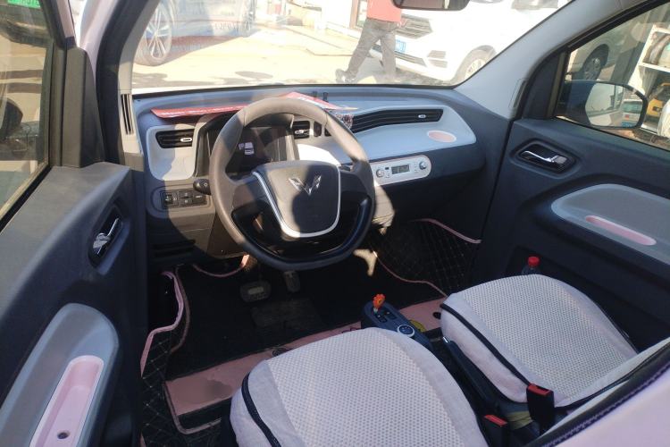 Used Wuling Hongguang MINIEV 2021 Macaron Fashion Model Lithium Iron Phosphate
