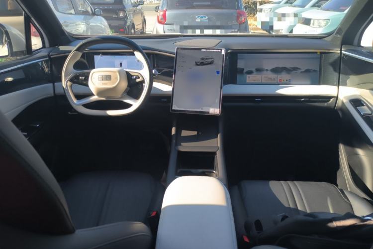 Used  L7 2024 1.5T 115 km PLUS Dragon Edition
