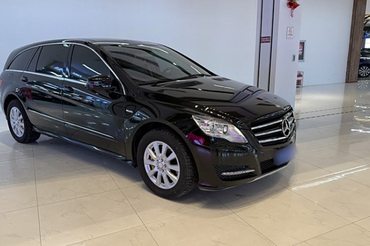 Used Mercedes-Benz R-Class 2017 R 320 4MATIC Business Edition Prestige Model
