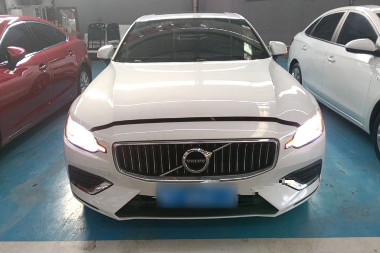 Used Volvo S60 2020 T4 Zhiyi Luxury Edition