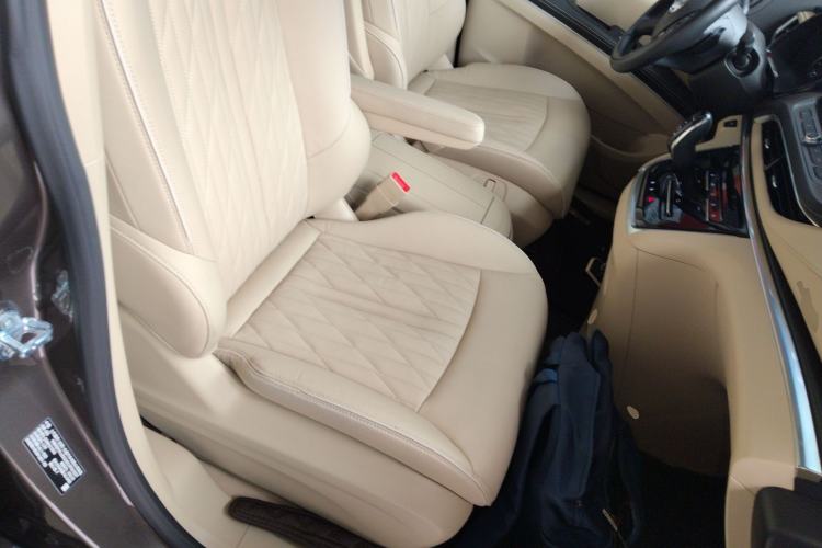 Used Buick GL8 2023 Land Executive Class 652T Luxury Model