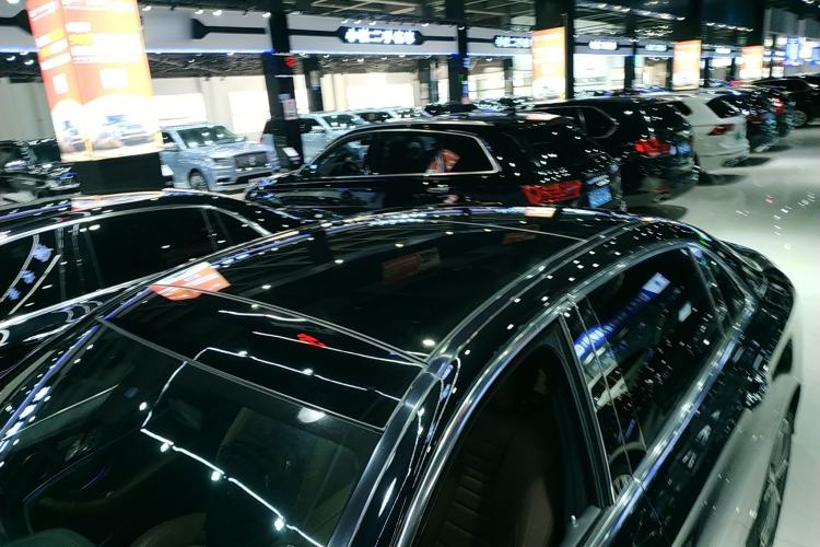 Used Mercedes-Benz E-Class 2021 E 300 L Sporty and Stylish Model
