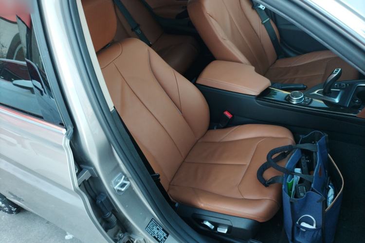 Used BMW 3 Series 2016 320Li Luxury Design Package
