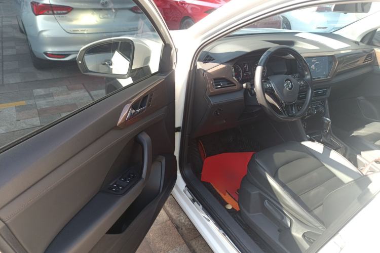 Used Volkswagen Tharu 2020 280TSI Two-Wheel Drive Luxury Edition China VI Standard
