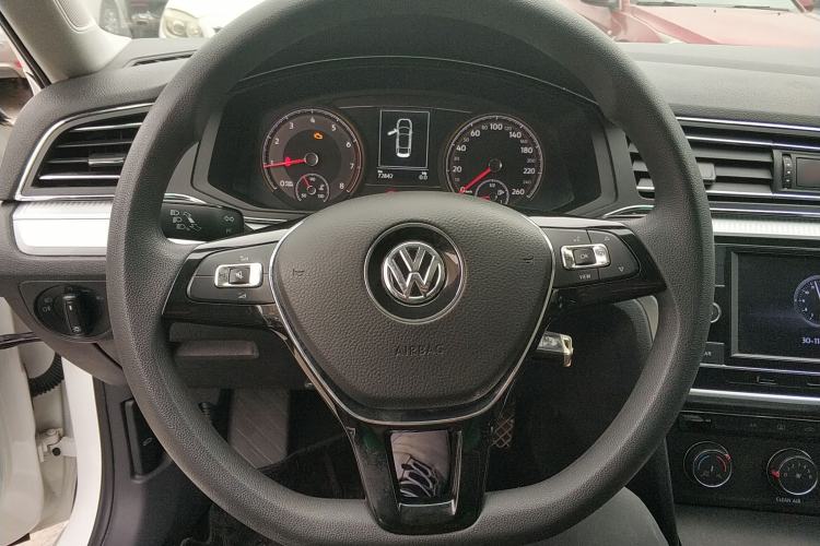 Used Volkswagen Lamando 2019 230TSI DSG Vision Edition China VI Standard
