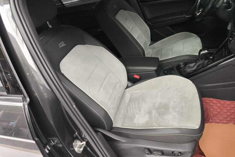 Used Volkswagen Tayron 2020 380TSI All-Wheel Drive R-Line Connected Version
