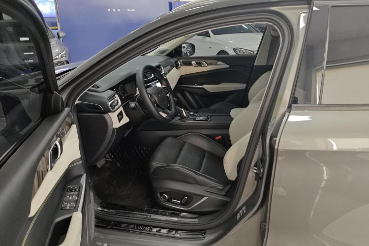 Used Lynk & Co 02 2022 2.0T DCT Shine Pro
