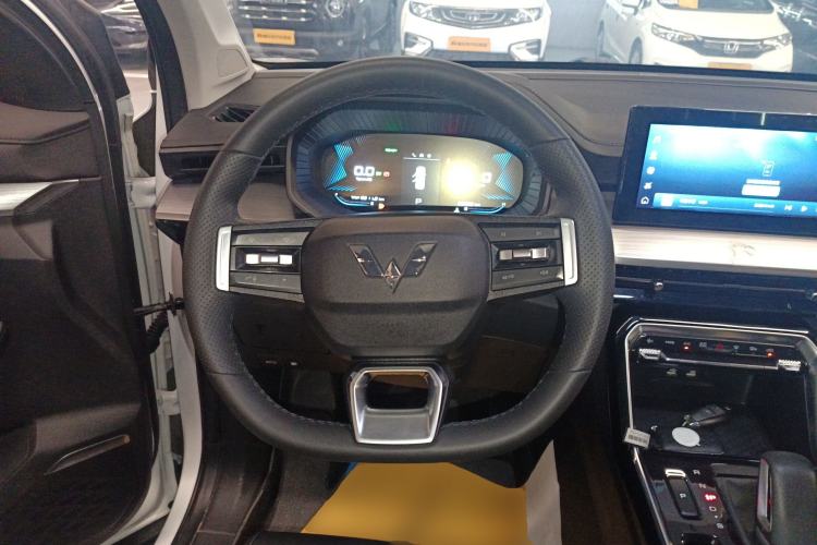 Used Wuling Asta 2022 2.0L DHT Electric-Speed Version