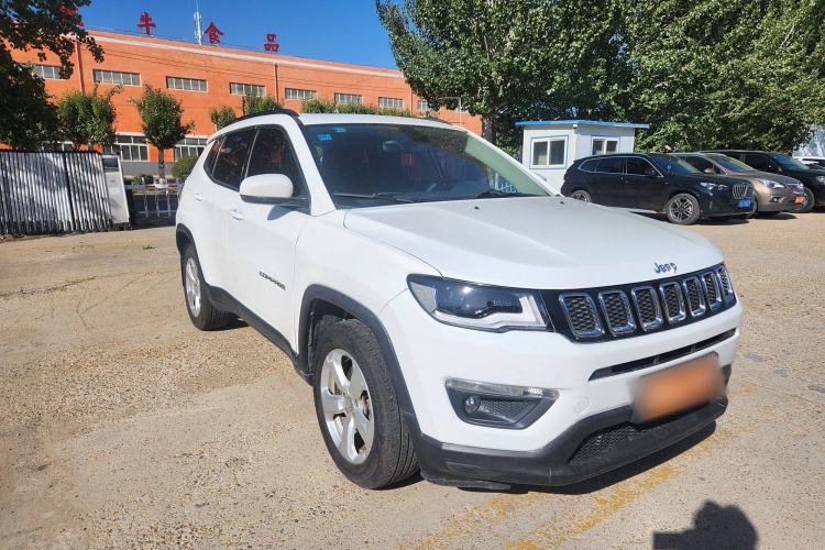 Used  Compass 2017 200T Automatic Family Edition
