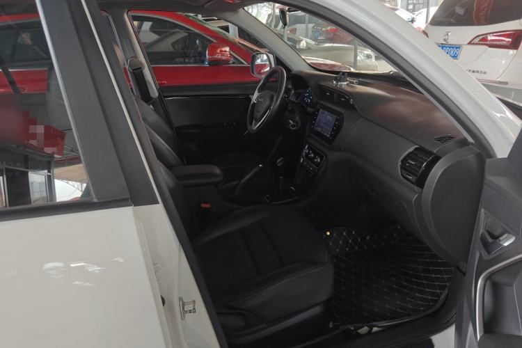 Used Chery Tiggo 3 2016 1.6L Manual ZhiShang Edition