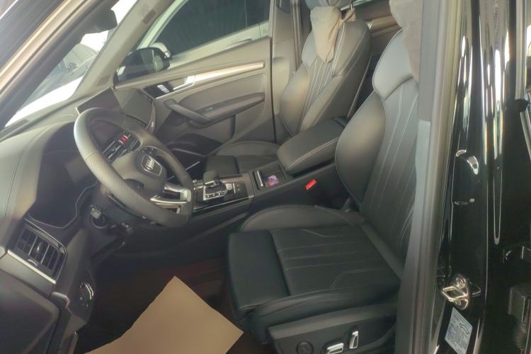 Used Audi Q5L 2025 quattro 45th Anniversary Edition 45 TFSI Luxury Dynamic Model