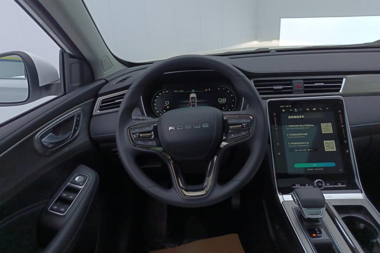 Used Roewe RX5 2023 PLUS 330TGI Automatic Trendsetting Smart Edition
