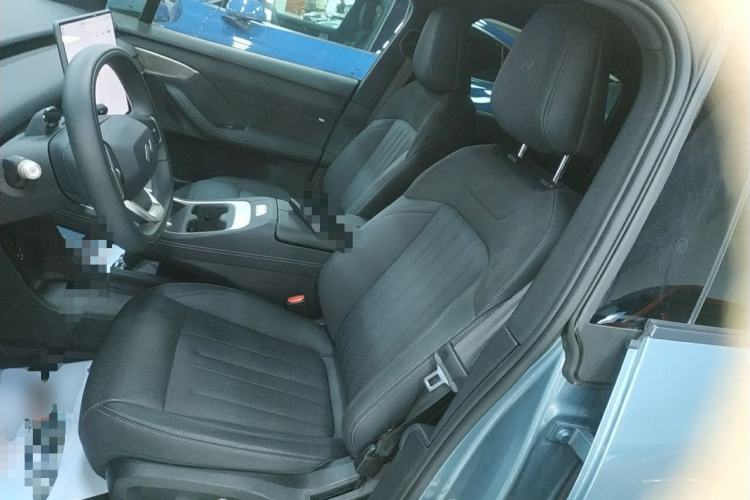 Used ONVO L60 2024 60 kWh Rear-Drive Version