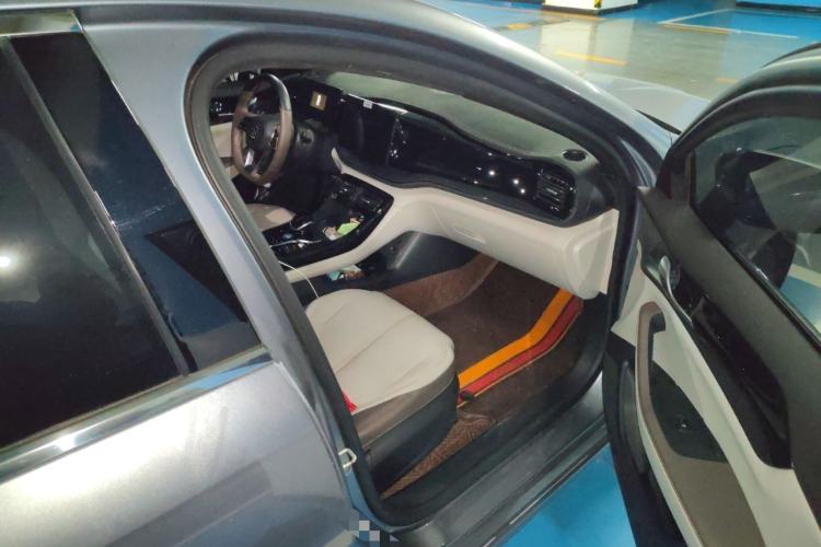 Used BYD Qin PLUS 2023 Champion Edition DM-i 55KM Leading Model
